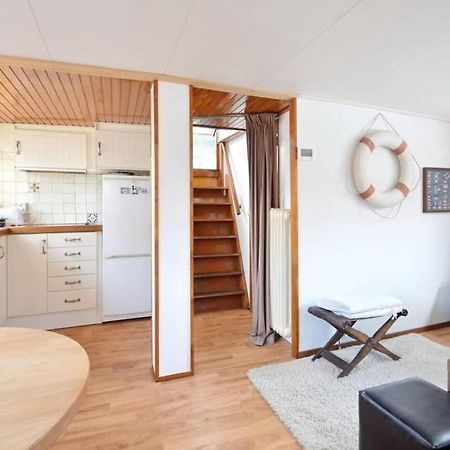 Houseboat Captain'S Quarters In Harbour Amsterdam Extérieur photo