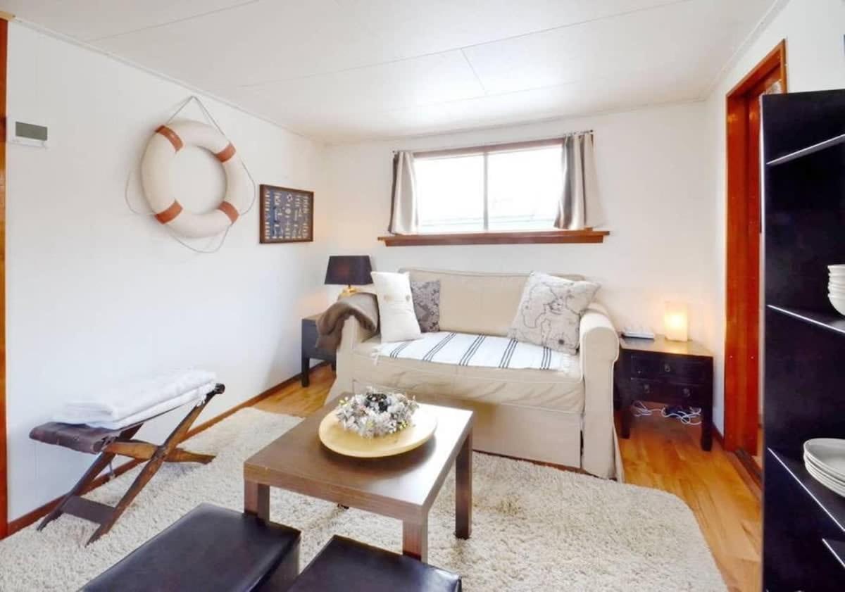 Houseboat Captain'S Quarters In Harbour Amsterdam Extérieur photo